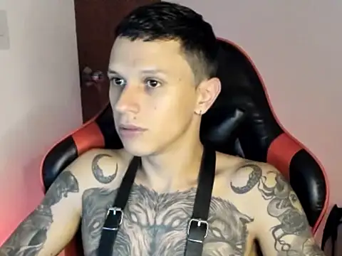 goodboy69l online show from April 18, 9:04 pm