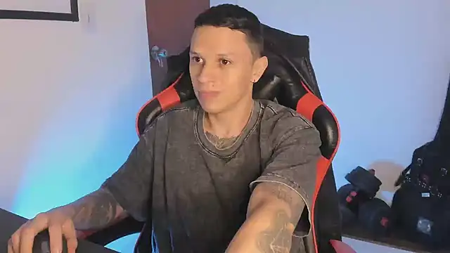 goodboy69l online show from July 18, 2:43 pm