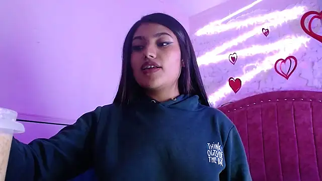 SarahStones online show from March 14, 8:42 am