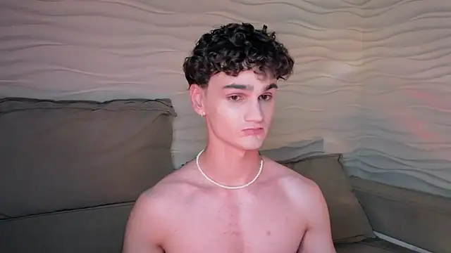 Snapshot of adam_21cm__ chatting on January 26, 7:52 pm adam 21cm online show from January 26, 7:52 pm