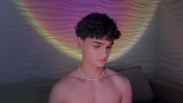 Snapshot of adam_21cm__ chatting on February 20, 7:41 pm adam 21cm online show from February 20, 7:41 pm