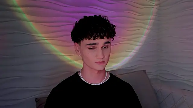 Snapshot of adam_21cm__ chatting on March 7, 8:00 pm adam 21cm online show from March 7, 8:00 pm