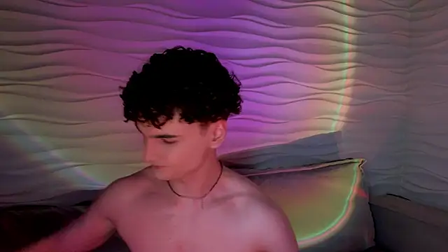 Snapshot of adam_21cm__ chatting on March 12, 7:38 pm adam 21cm online show from March 12, 7:38 pm