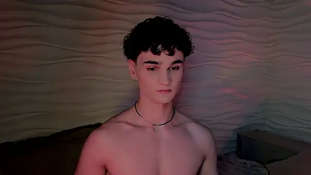 Snapshot of adam_21cm__ chatting on March 13, 4:34 pm adam 21cm online show from March 13, 4:34 pm