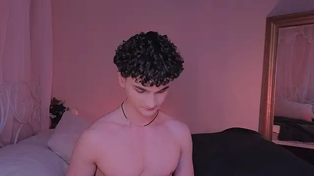 Snapshot of adam_21cm__ chatting on March 19, 7:49 pm adam 21cm online show from March 19, 7:49 pm