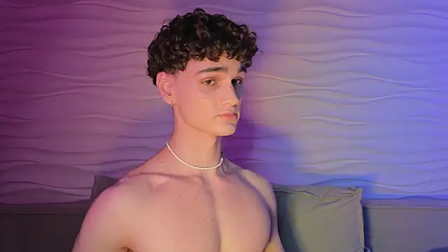 Snapshot of adam_21cm__ chatting on October 5, 5:22 pm adam 21cm online show from October 5, 5:22 pm