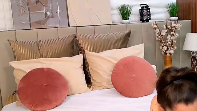 Snapshot of AvaLanne_ chatting on January 16, 7:31 pm AvaLanne online show from January 16, 7:31 pm