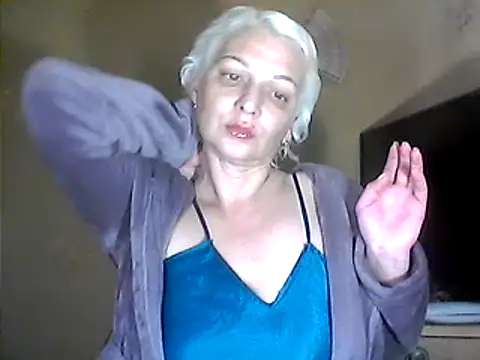 Snapshot of MaryJane441 chatting on February 2, 11:21 pm MaryJane441 online show from February 2, 11:21 pm