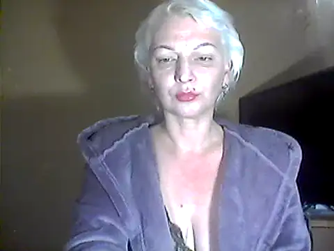 Snapshot of MaryJane441 chatting on February 7, 7:06 pm MaryJane441 online show from February 7, 7:06 pm