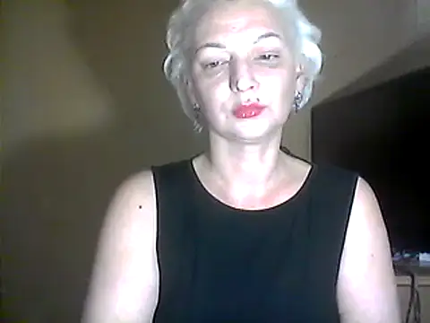 Snapshot of MaryJane441 chatting on February 9, 5:43 pm MaryJane441 online show from February 9, 5:43 pm