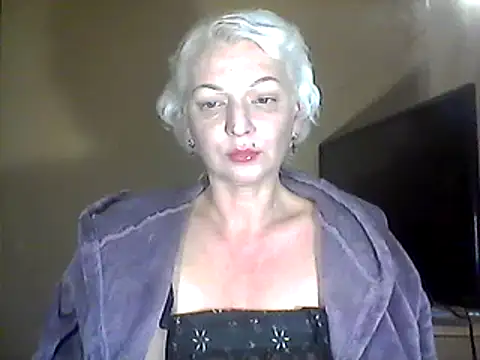 Snapshot of MaryJane441 chatting on February 14, 10:14 pm MaryJane441 online show from February 14, 10:14 pm