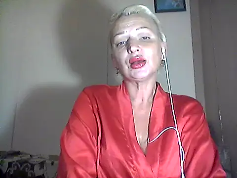 Snapshot of MaryJane441 chatting on October 8, 7:00 pm MaryJane441 online show from October 8, 7:00 pm