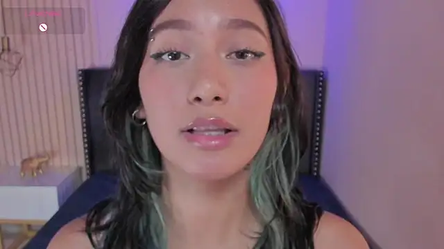 Snapshot of Yazmin_rouse chatting on March 7, 4:44 pm Yazmin rouse online show from March 7, 4:44 pm