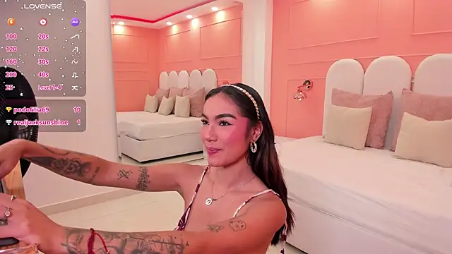 scarlet castro online show from December 7, 12:24 pm