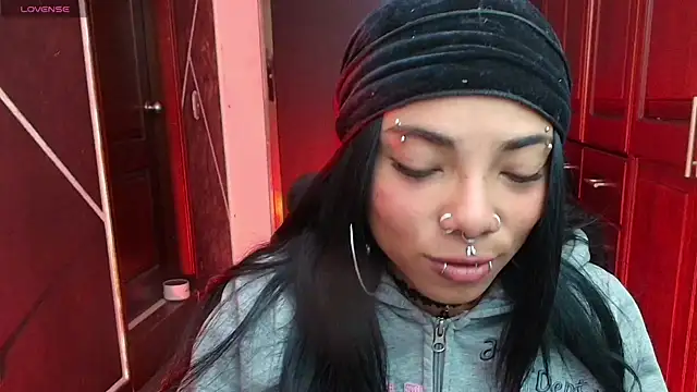 Snapshot of SexyNaf chatting on January 7, 7:06 pm SexyNaf online show from January 7, 7:06 pm