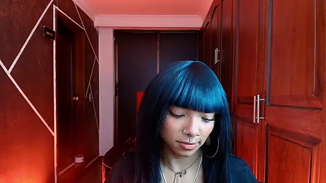 Snapshot of SexyNaf chatting on February 14, 1:13 am SexyNaf online show from February 14, 1:13 am