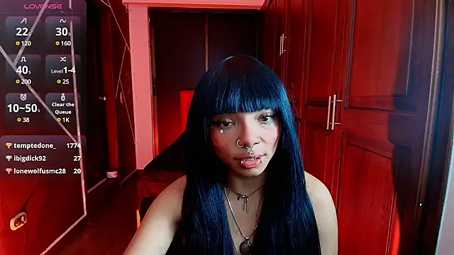 Snapshot of SexyNaf chatting on February 19, 1:18 am SexyNaf online show from February 19, 1:18 am