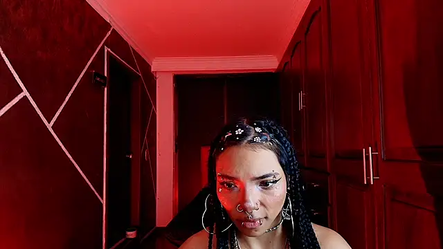 Snapshot of SexyNaf chatting on March 3, 11:03 pm SexyNaf online show from March 3, 11:03 pm