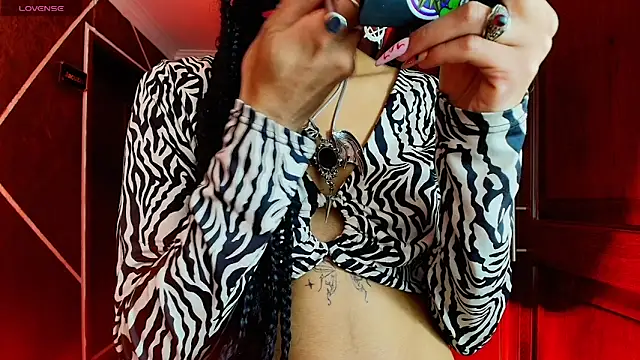 Snapshot of SexyNaf chatting on March 18, 9:10 pm SexyNaf online show from March 18, 9:10 pm