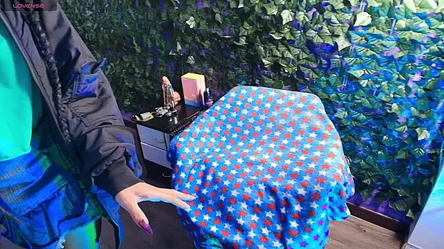 SexyNaf online show from November 25, 7:25 pm