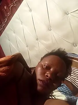 Feliciaxxxxx online show from April 15, 9:26 pm