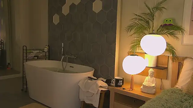 AshleyDouglas online show from February 9, 4:57 am