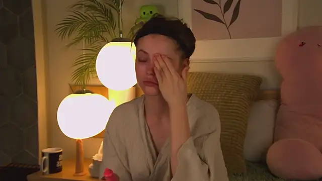 AshleyDouglas online show from March 1, 4:26 am