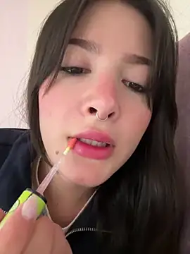 annaharper- online show from January 24, 8:00 pm