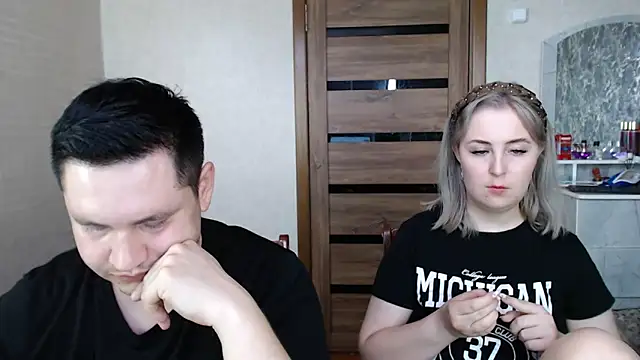 Kristy-Max online show from February 24, 6:16 am