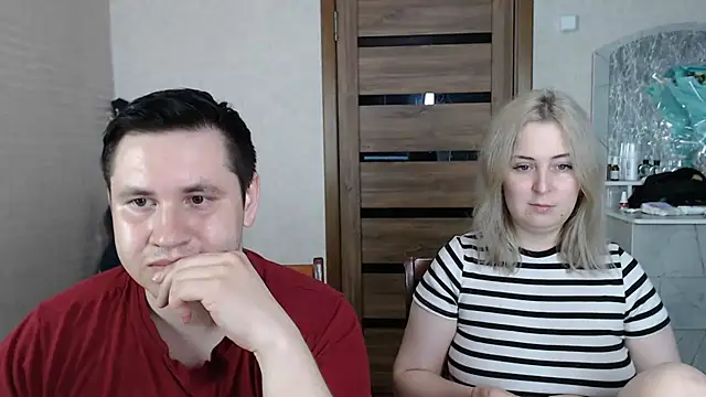 Kristy-Max online show from March 19, 6:12 pm