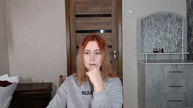 Kristy-Max online show from September 19, 8:53 pm