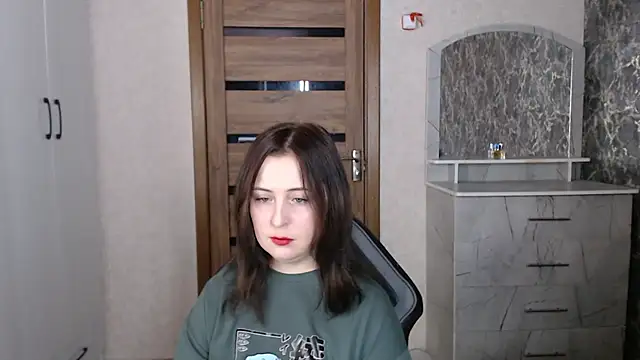 Kristy-Max online show from October 26, 9:31 pm