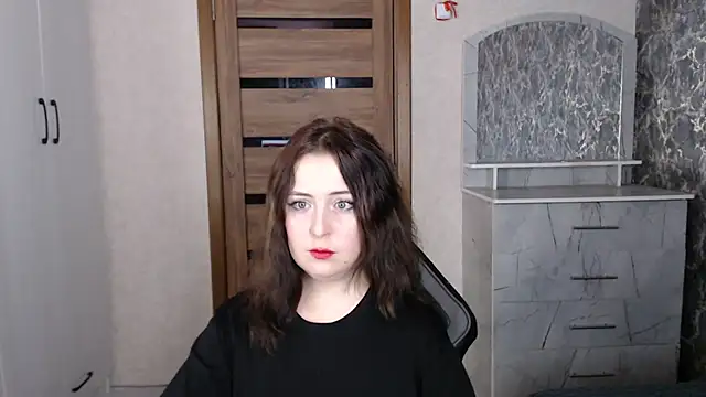 Kristy-Max online show from November 4, 9:14 pm