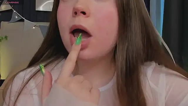 SunnyRisha online show from February 20, 6:17 am