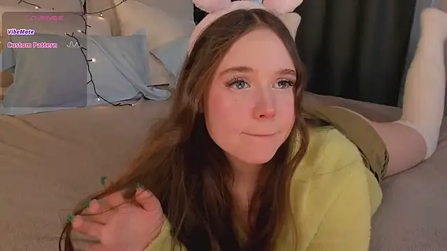 SunnyRisha online show from March 10, 5:54 am