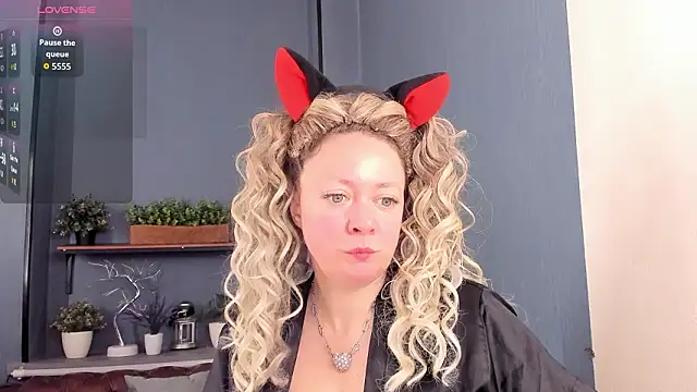 JesiaFoxi online show from March 23, 12:53 pm