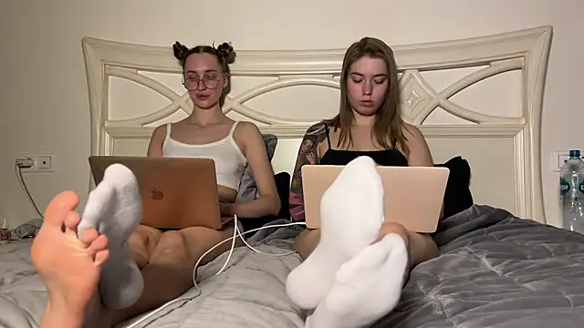 urmissalice online show from December 29, 10:36 pm