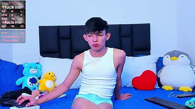Snapshot of Tonny_twink_ chatting on March 5, 6:01 pm Tonny twink  online show from March 5, 6:01 pm
