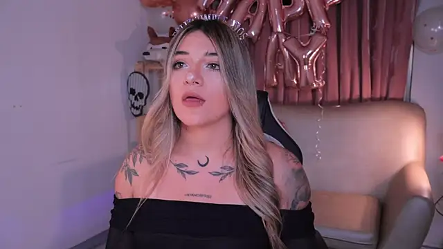 ashleyvalirya online show from October 24, 4:20 am