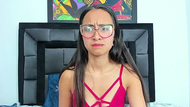 tatiana valencia online show from January 8, 6:20 pm