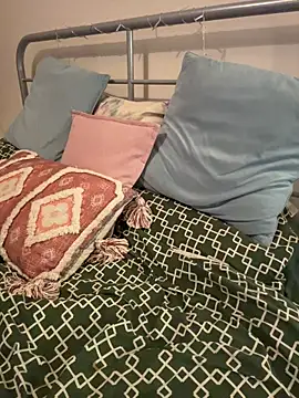 Snapshot of saskiapierce chatting on October 25, 5:40 pm saskiapierce online show from October 25, 5:40 pm