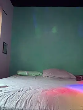 xMirana  online show from April 7, 10:05 am