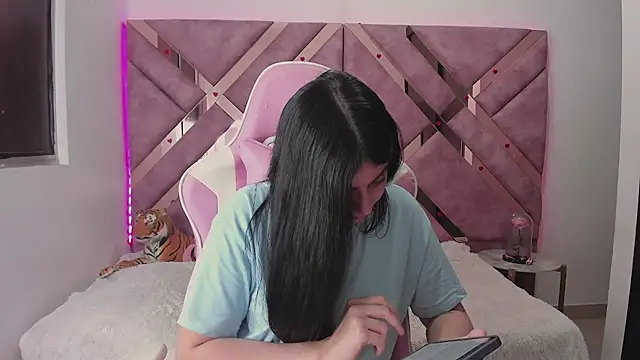 saori 9b online show from March 16, 7:29 pm