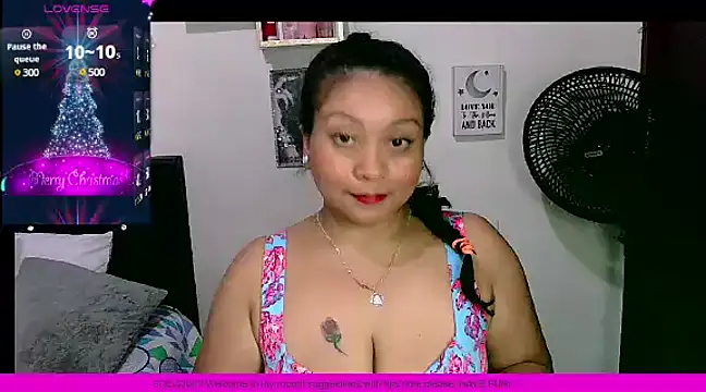 Snapshot of zaray_bella chatting on December 11, 10:38 pm zaray bella online show from December 11, 10:38 pm