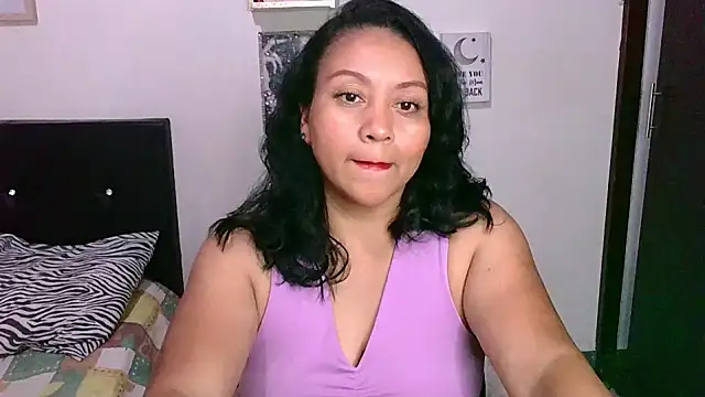 Snapshot of zaray_bella chatting on September 19, 9:26 pm zaray bella online show from September 19, 9:26 pm