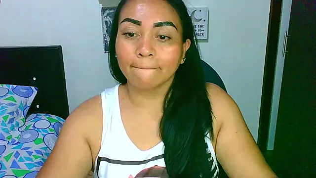 zaray bella online show from March 13, 11:00 pm