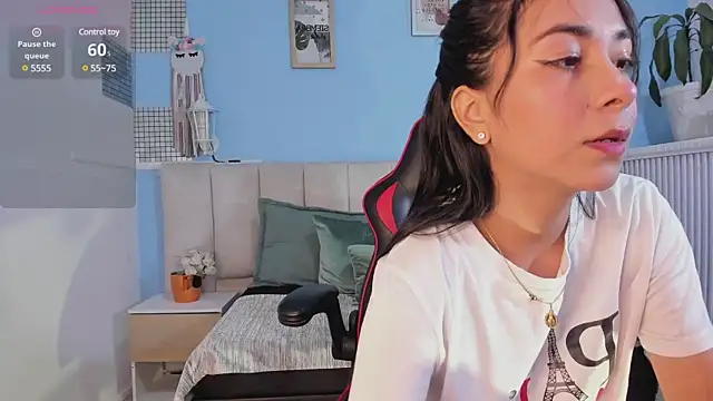 lyzzi smith01 online show from December 30, 7:32 pm