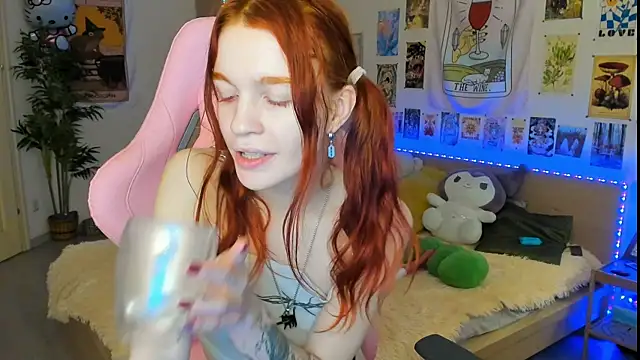 Sunny Elly online show from February 10, 9:04 am