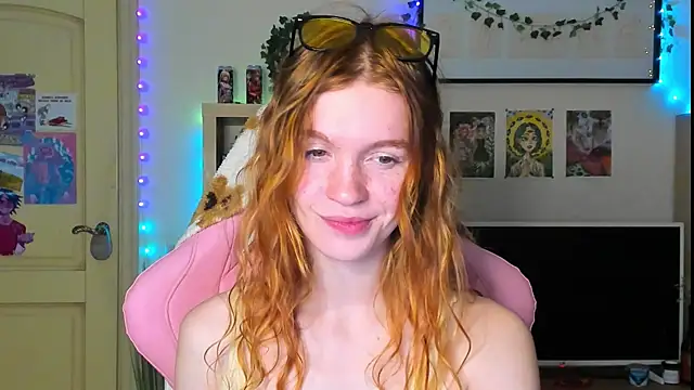 Sunny Elly online show from October 10, 8:57 am