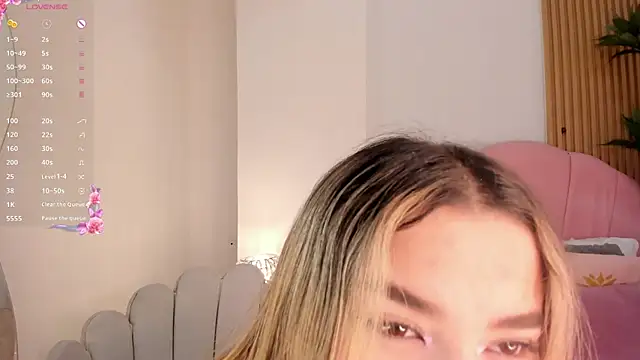 Victoria vallejo  online show from February 10, 11:36 am